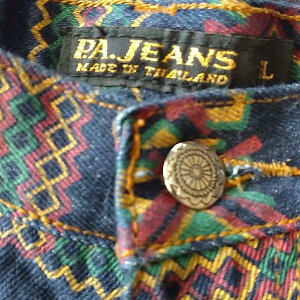 Patterned denim shorts - Picture 5 of 5